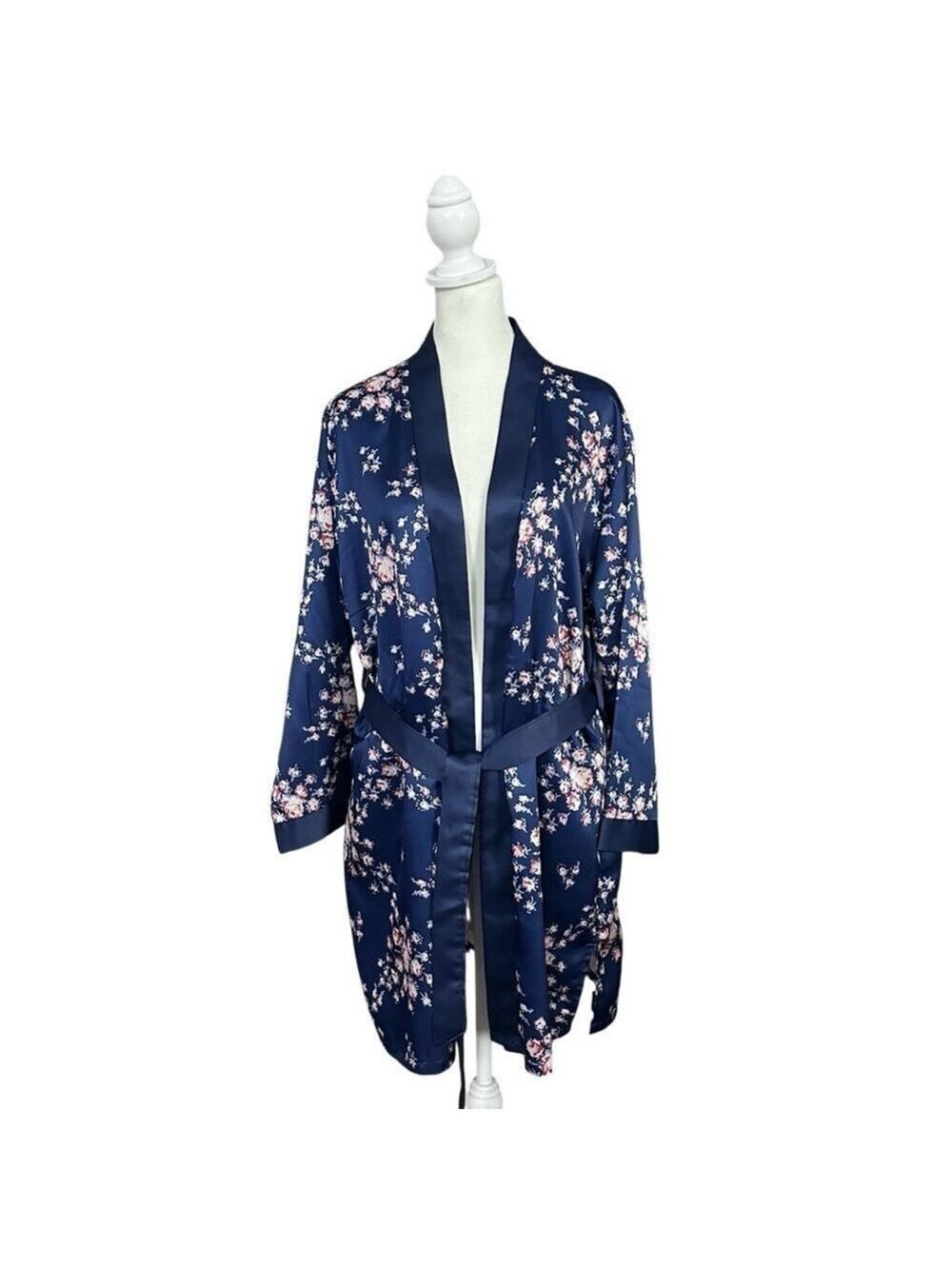 Morgan Lane x FabFitFun Allie Floral Satin Robe Navy Size Small Medium